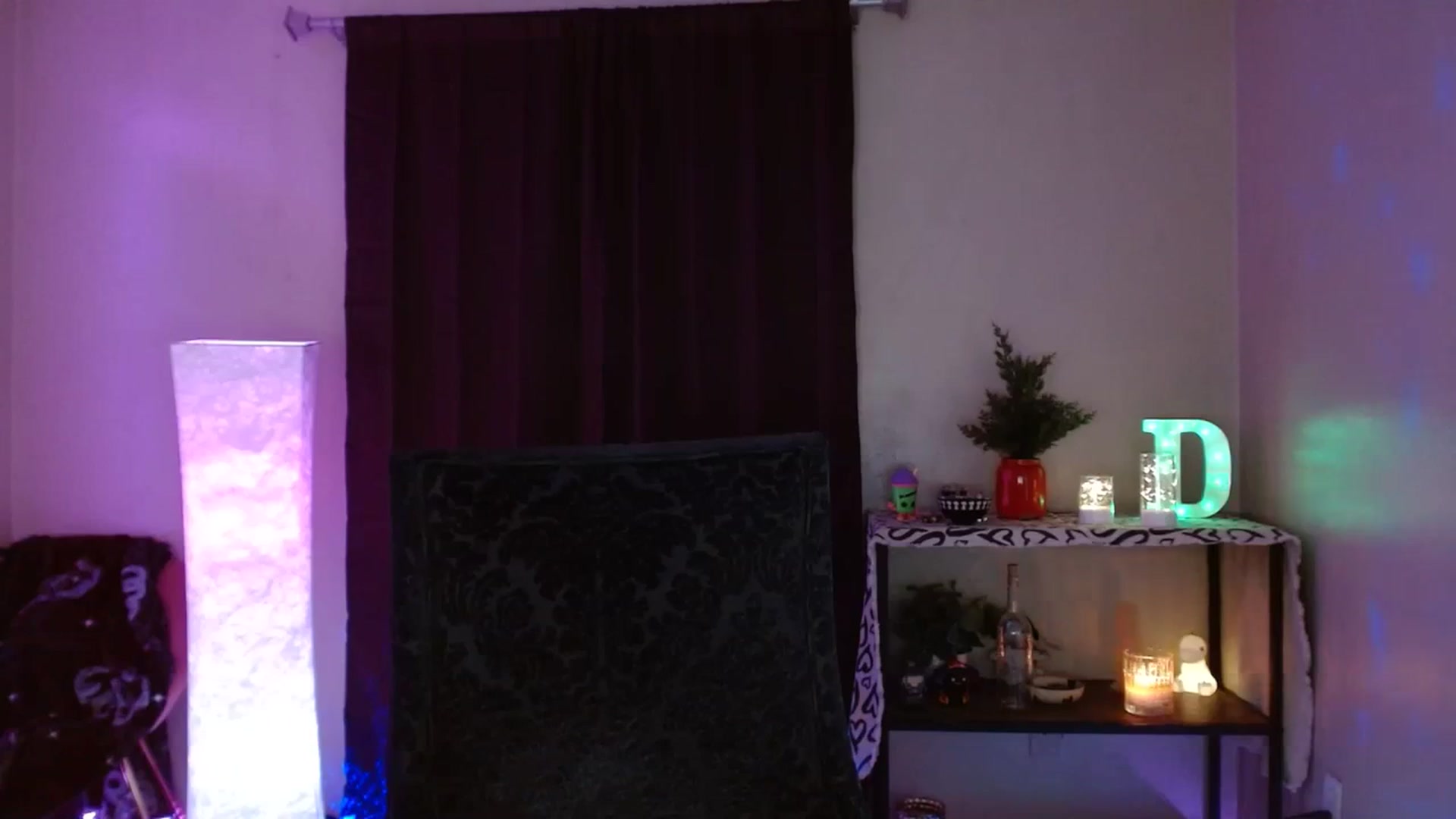 Gallery image thumbnail from DaniSpice's myfreecams stream on, 03/10/2024, 07:15 image 15 of 20