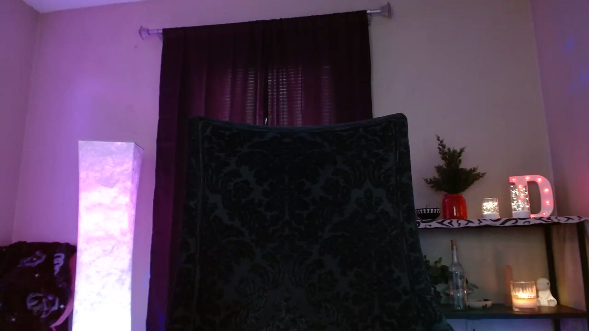 Gallery image thumbnail from DaniSpice's myfreecams stream on, 03/10/2024, 12:59 image 18 of 20