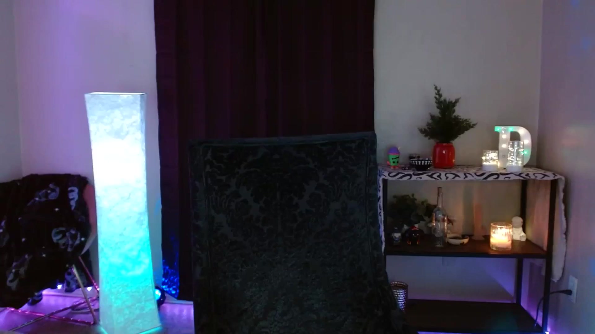Gallery image thumbnail from DaniSpice's myfreecams stream on, 03/12/2024, 07:30 image 18 of 20