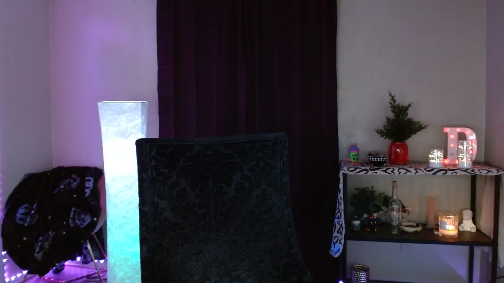 Gallery image thumbnail from DaniSpice's myfreecams stream on, 03/13/2024, 08:44 image 20 of 20