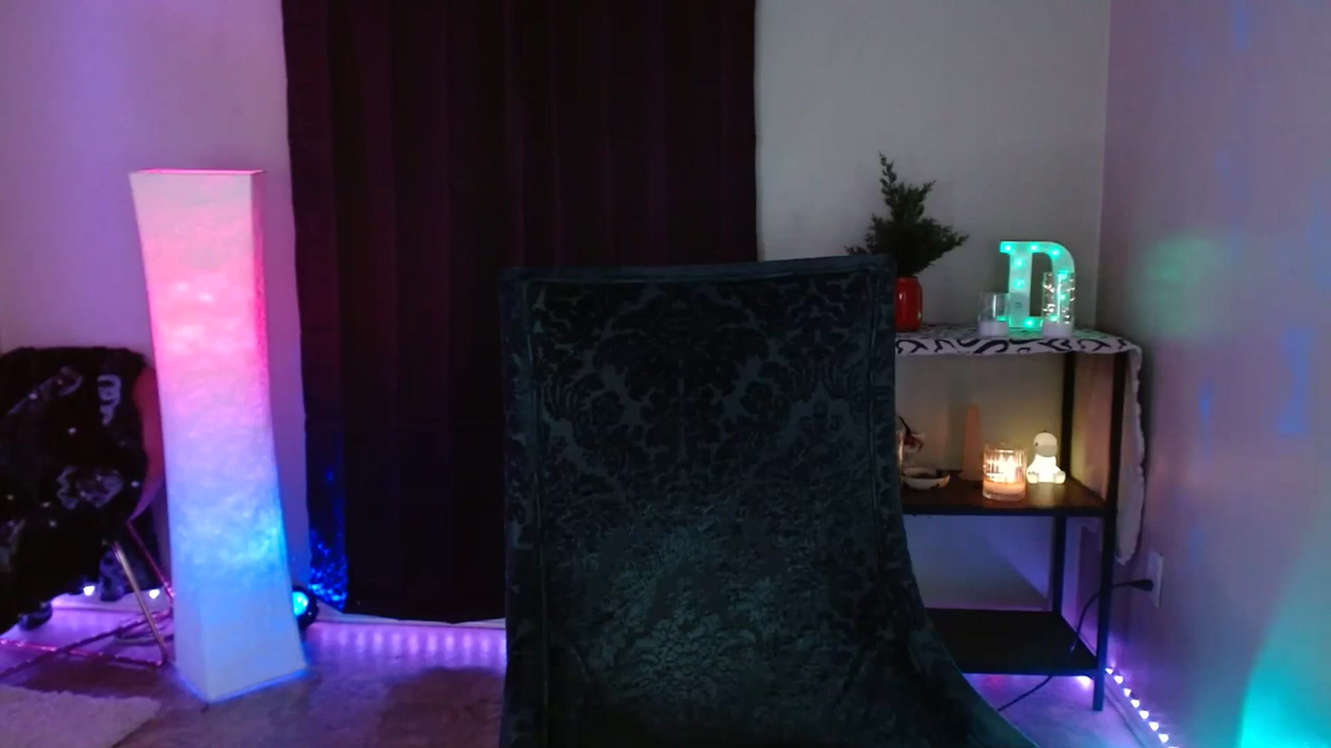 Gallery image thumbnail from DaniSpice's myfreecams stream on, 03/15/2024, 05:52 image 15 of 20