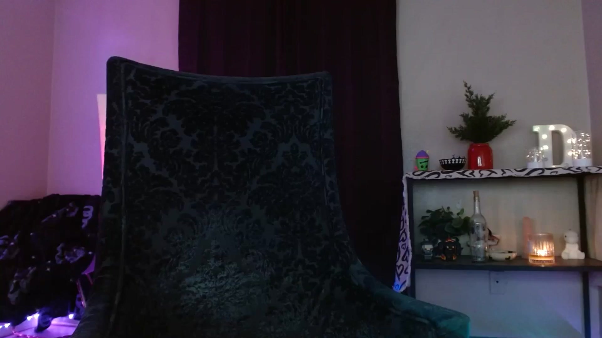 Gallery image thumbnail from DaniSpice's myfreecams stream on, 03/17/2024, 08:25 image 15 of 20