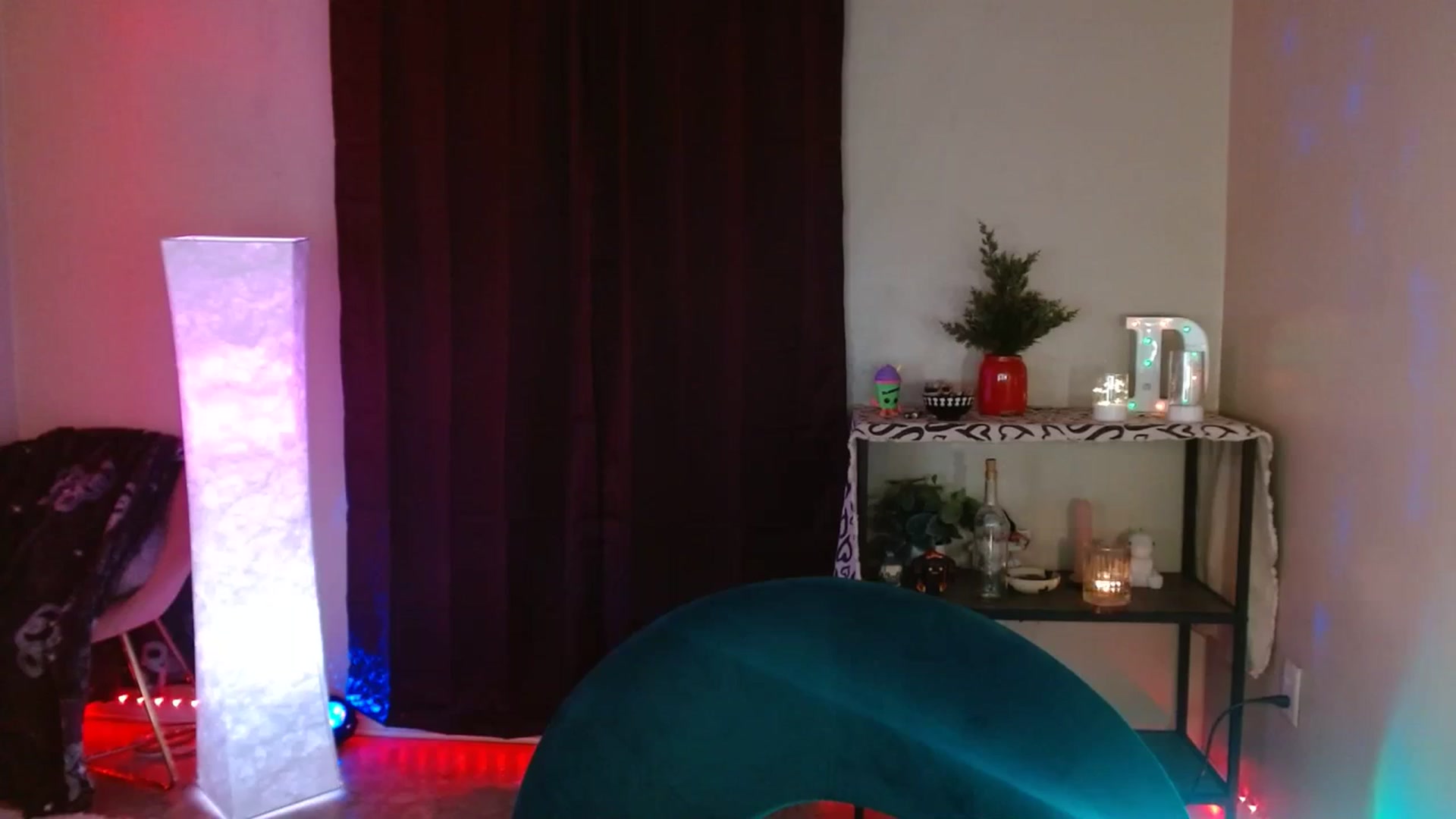Gallery image thumbnail from DaniSpice's myfreecams stream on, 03/19/2024, 09:36 image 5 of 20