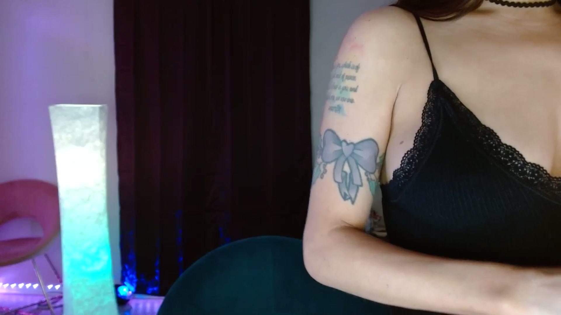 Gallery image thumbnail from DaniSpice's myfreecams stream on, 04/17/2024, 07:31 image 12 of 20