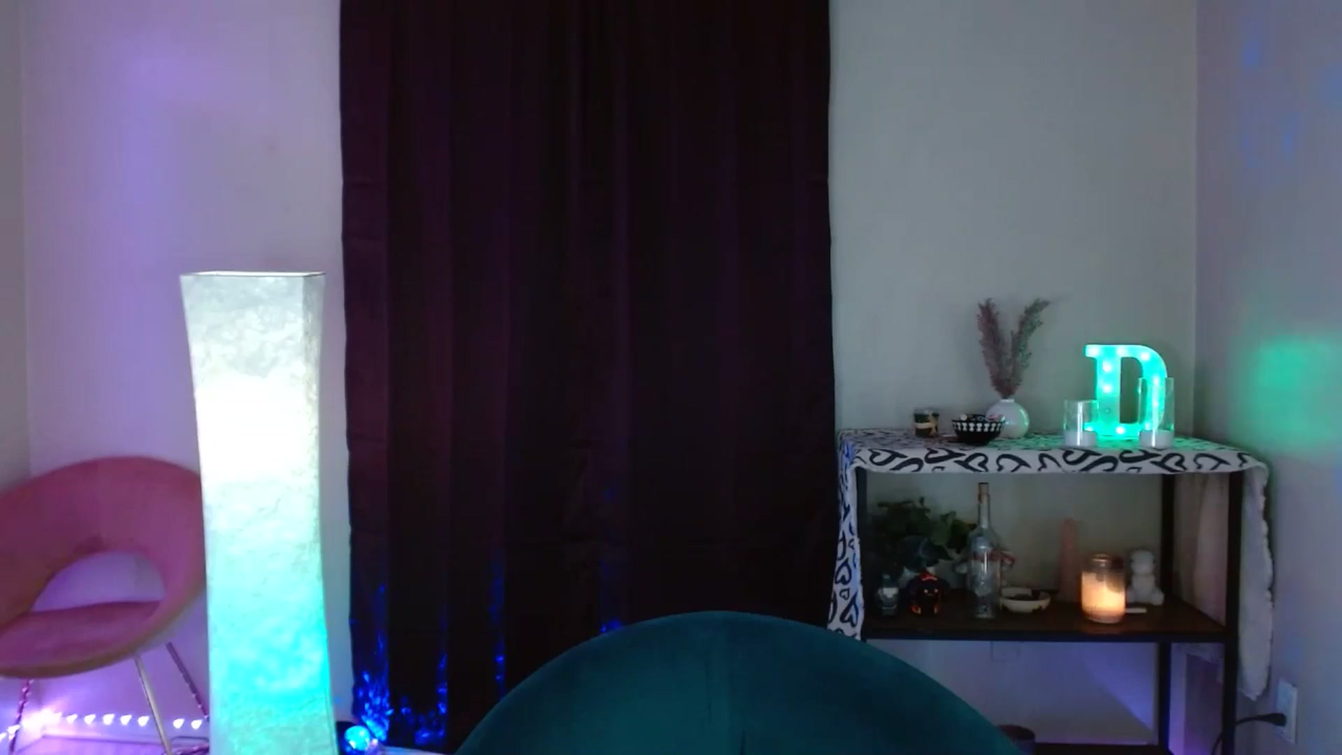 Gallery image thumbnail from DaniSpice's myfreecams stream on, 04/17/2024, 10:07 image 11 of 20