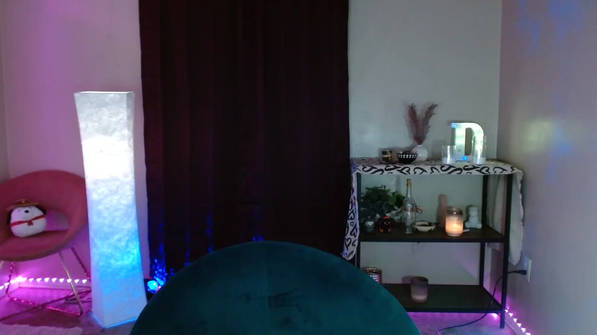 Gallery image thumbnail from DaniSpice's myfreecams stream on, 04/19/2024, 07:33 image 15 of 20