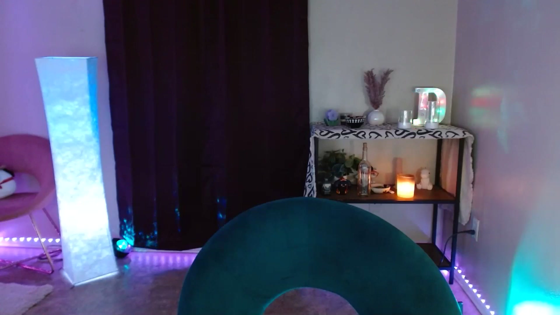 Gallery image thumbnail from DaniSpice's myfreecams stream on, 04/26/2024, 06:12 image 9 of 20