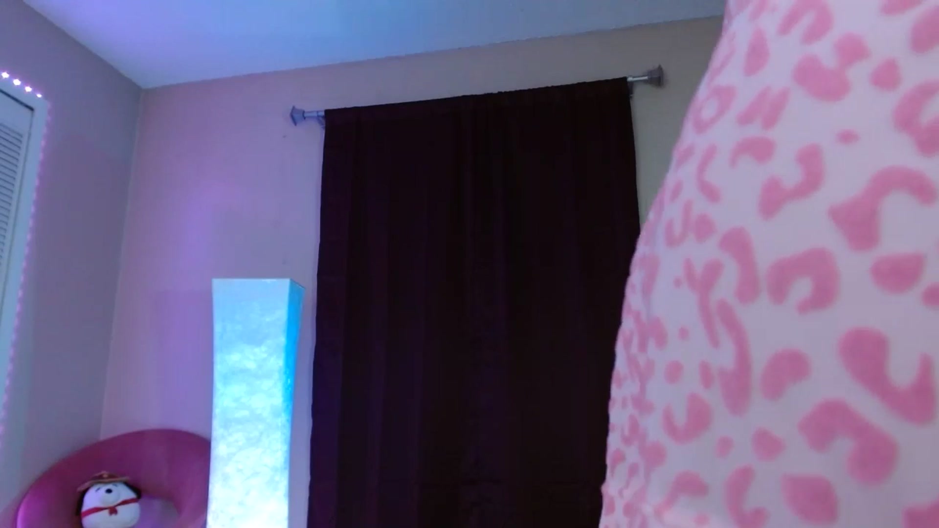 Gallery image thumbnail from DaniSpice's myfreecams stream on, 04/29/2024, 05:35 image 16 of 20