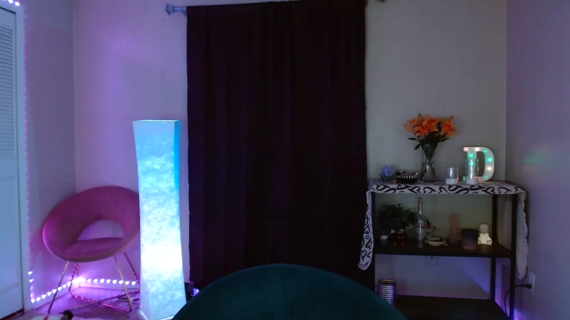 Gallery image thumbnail from DaniSpice's myfreecams stream on, 04/29/2024, 08:47 image 8 of 20