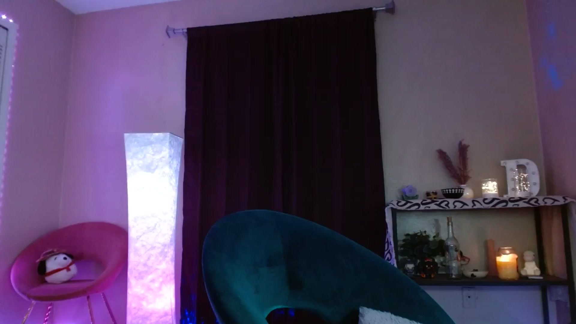 Gallery image thumbnail from DaniSpice's myfreecams stream on, 05/15/2024, 05:27 image 10 of 20