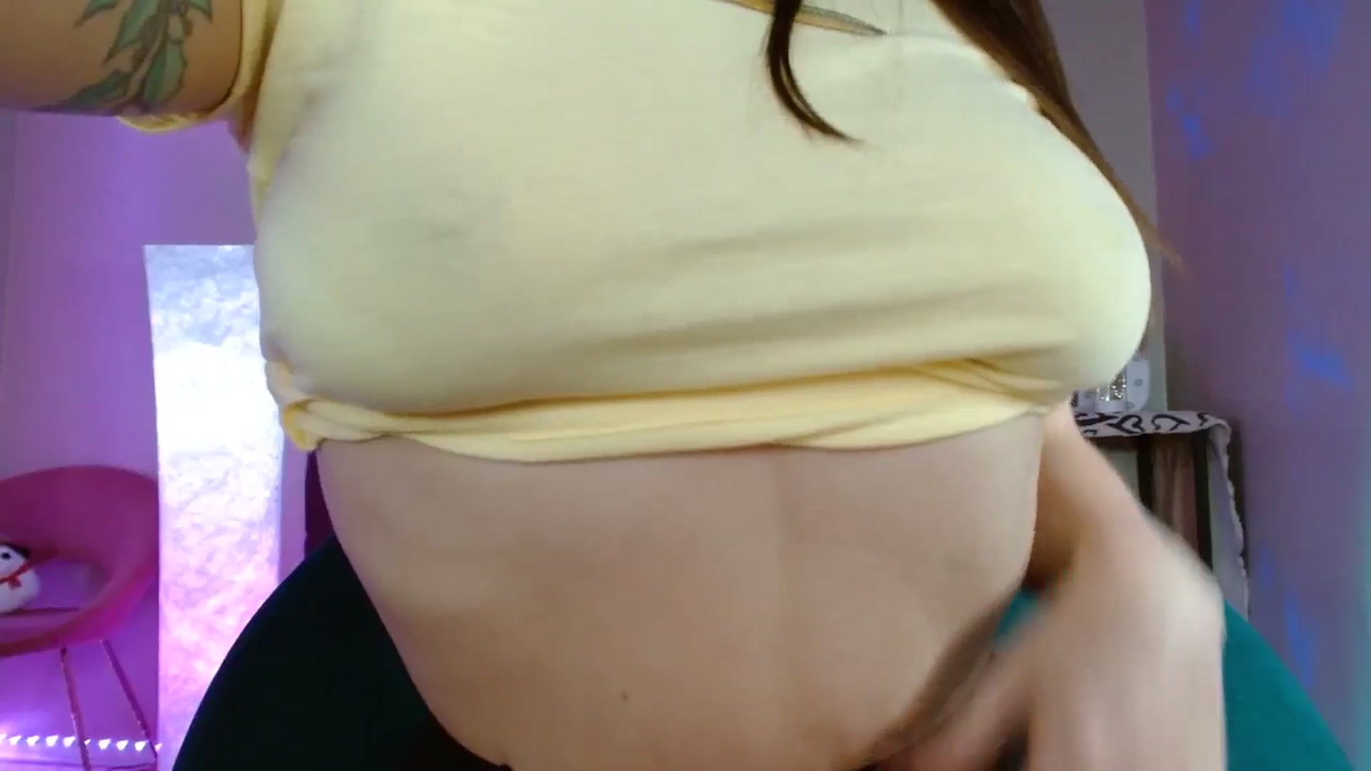 Gallery image thumbnail from DaniSpice's myfreecams stream on, 05/15/2024, 06:01 image 7 of 20