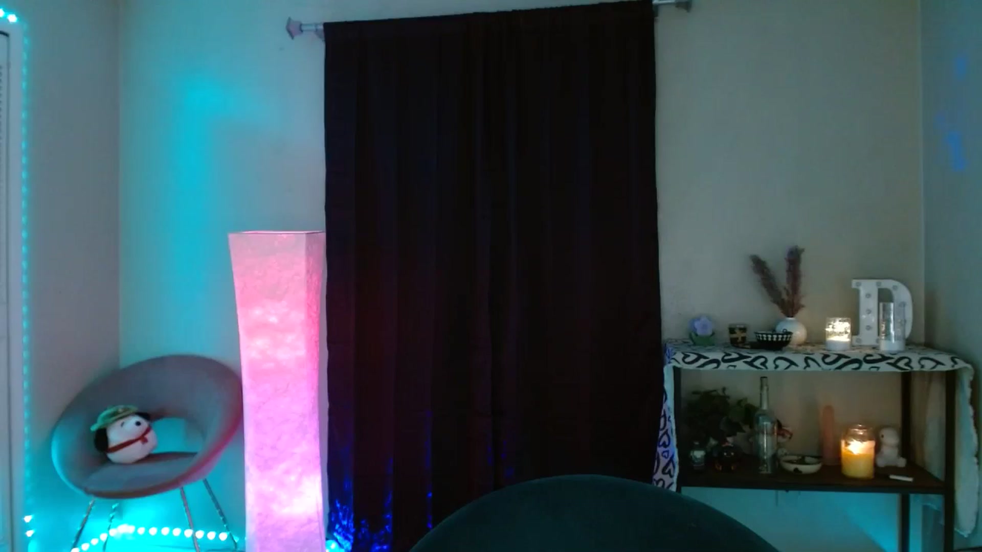 Gallery image thumbnail from DaniSpice's myfreecams stream on, 05/16/2024, 08:37 image 16 of 20