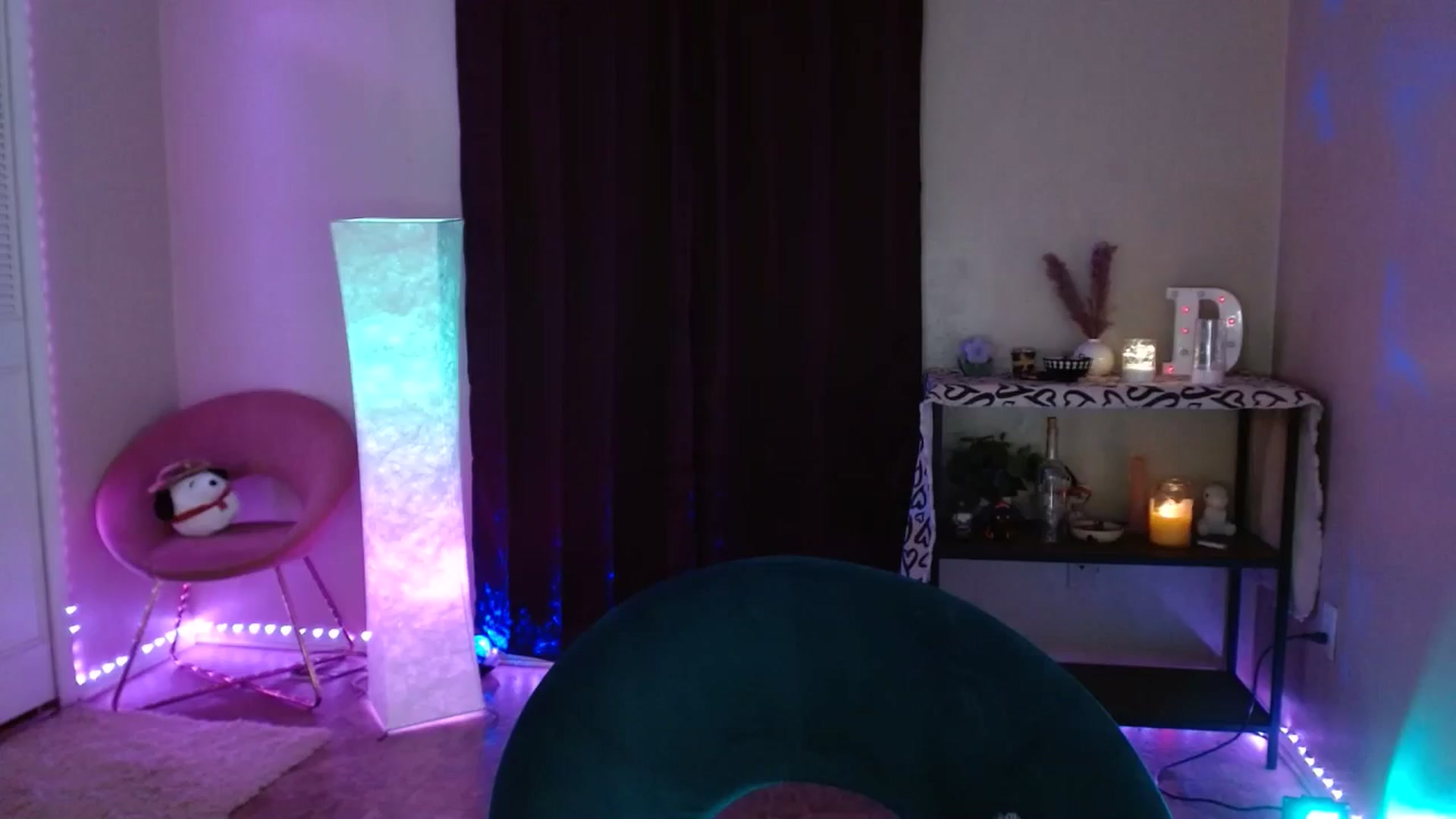 Gallery image thumbnail from DaniSpice's myfreecams stream on, 05/21/2024, 08:13 image 1 of 20