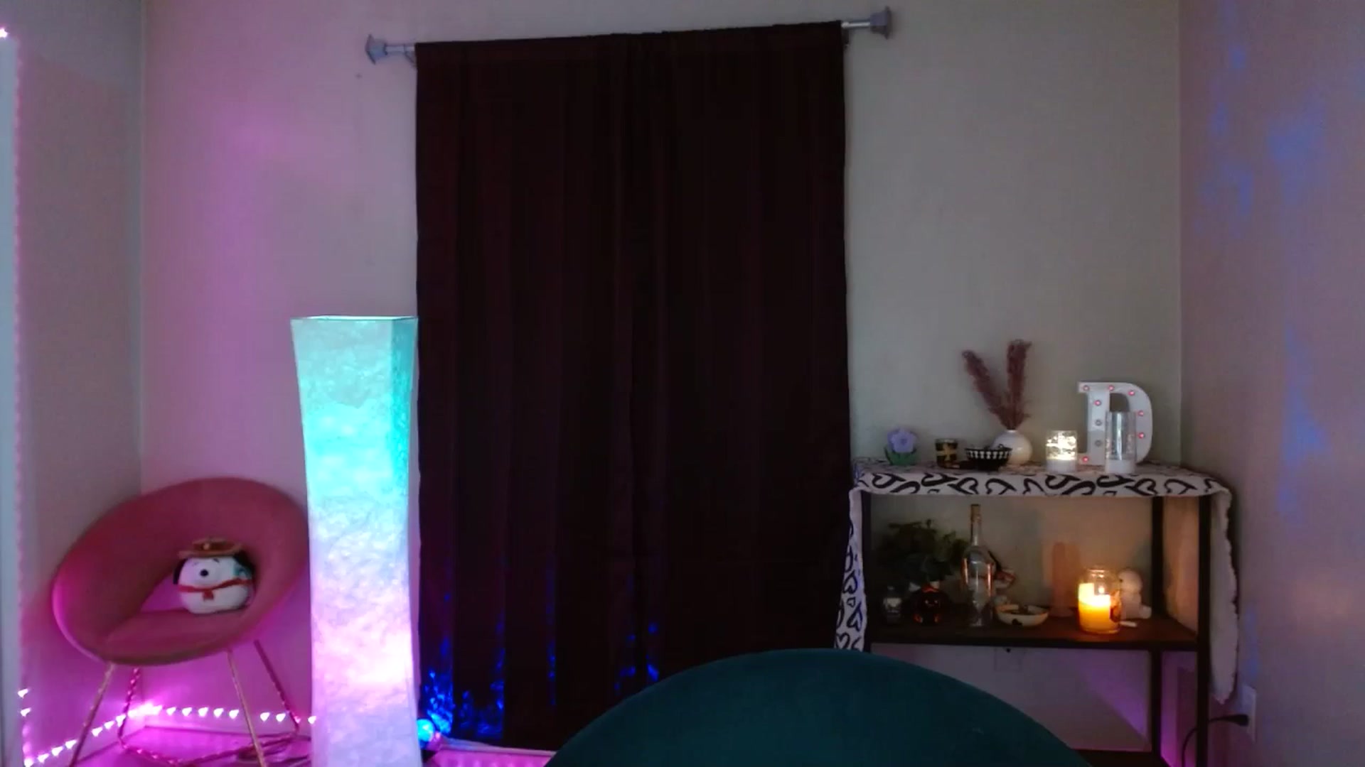Gallery image thumbnail from DaniSpice's myfreecams stream on, 05/25/2024, 06:10 image 19 of 20