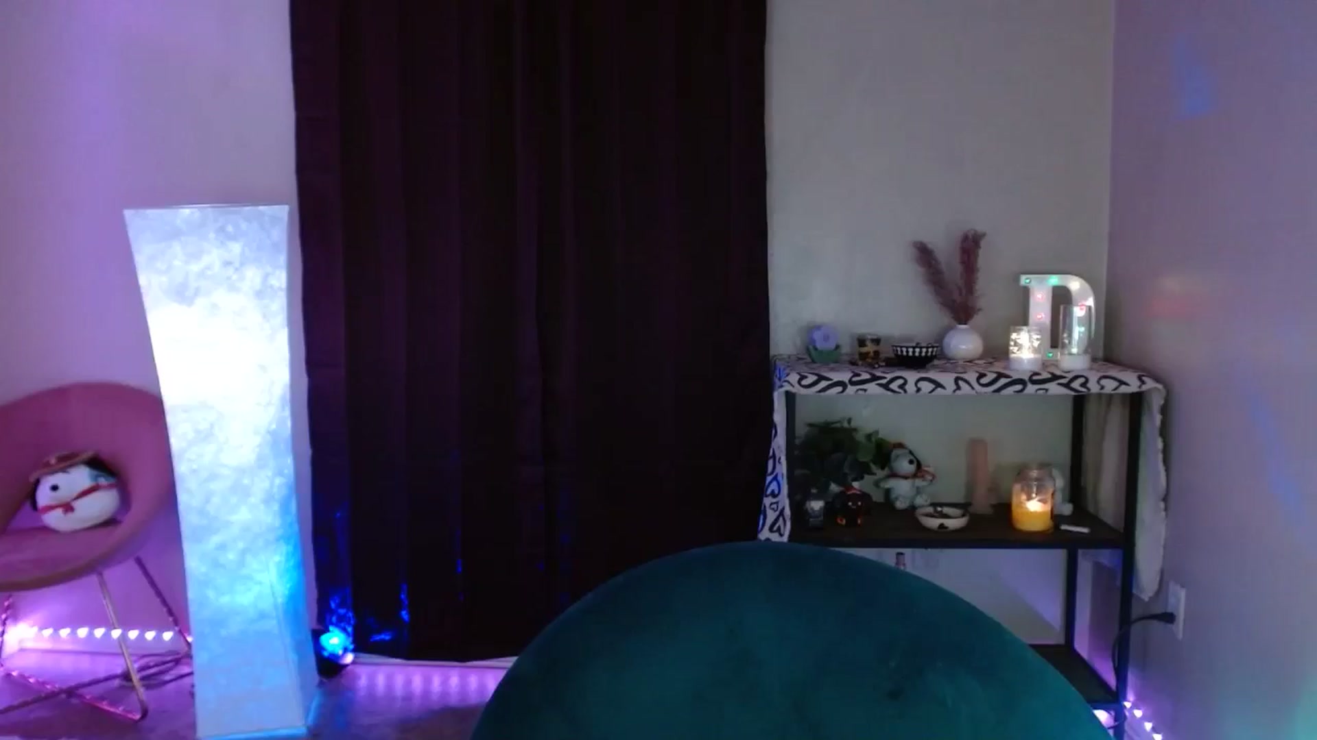 Gallery image thumbnail from DaniSpice's myfreecams stream on, 05/30/2024, 07:04 image 18 of 20