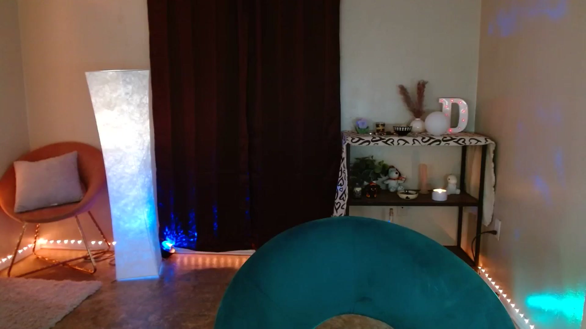 Gallery image thumbnail from DaniSpice's myfreecams stream on, 06/05/2024, 09:28 image 10 of 20