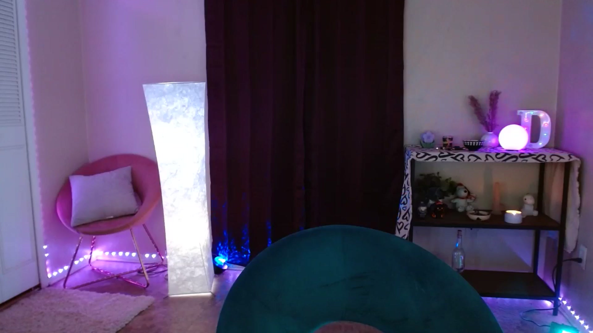 Gallery image thumbnail from DaniSpice's myfreecams stream on, 06/07/2024, 08:54 image 8 of 20