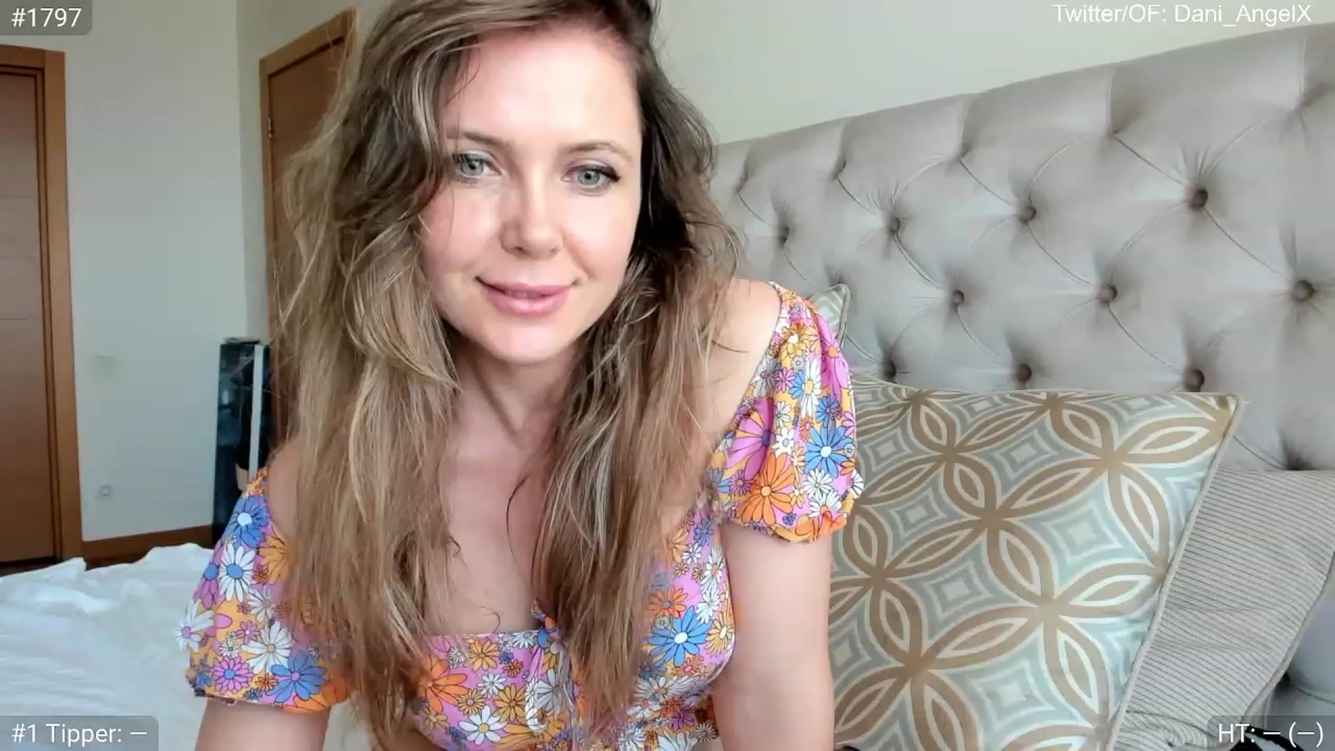 Gallery image thumbnail from Dani_Angel's myfreecams stream on, 06/19/2023, 10:48 image 15 of 20
