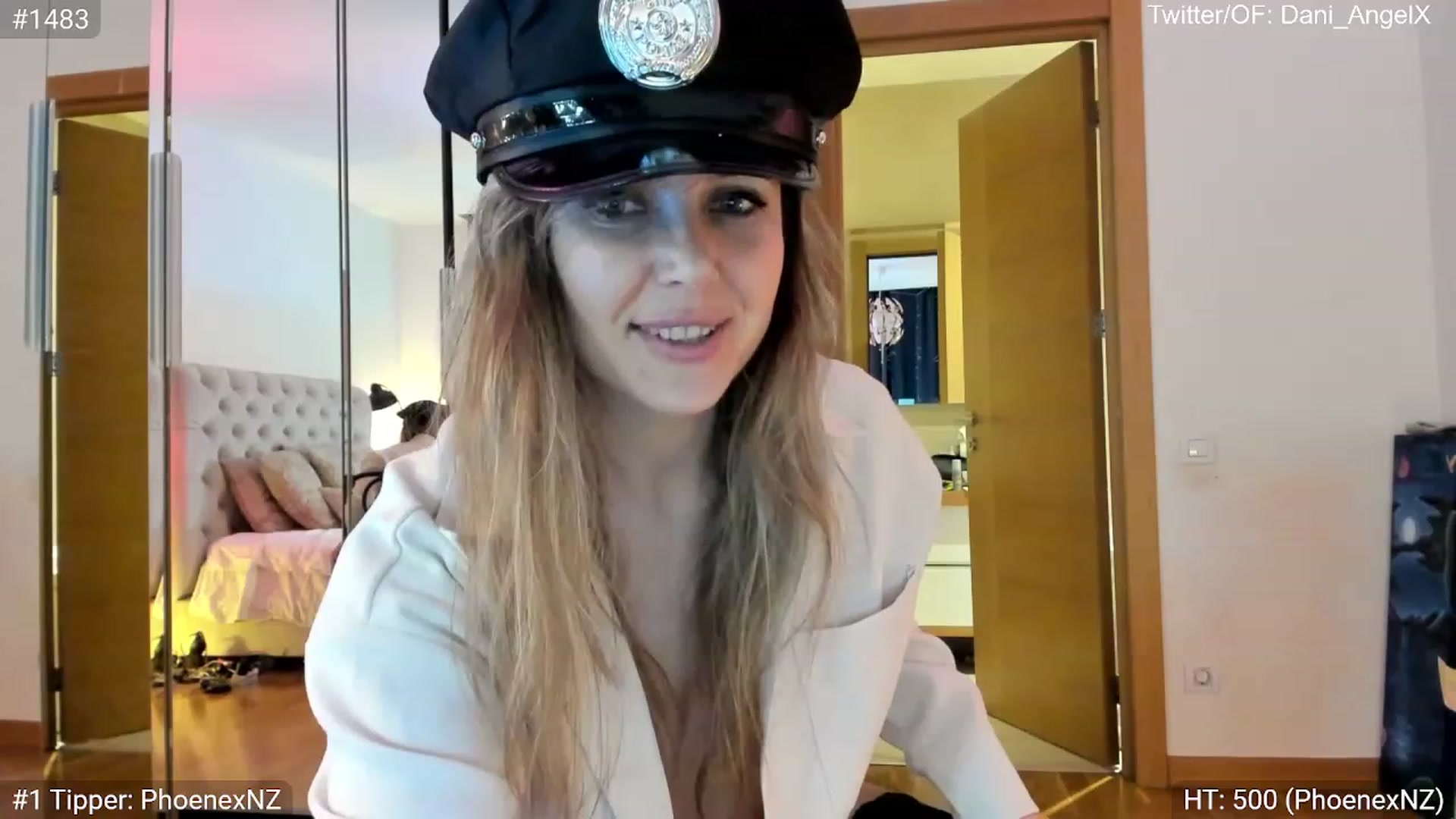 Gallery image thumbnail from Dani_Angel's myfreecams stream on, 06/25/2023, 24:13 image 7 of 20