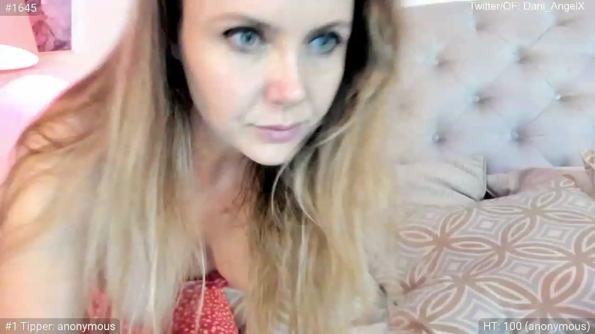 Gallery image thumbnail from Dani_Angel's myfreecams stream on, 07/10/2023, 23:05 image 13 of 20
