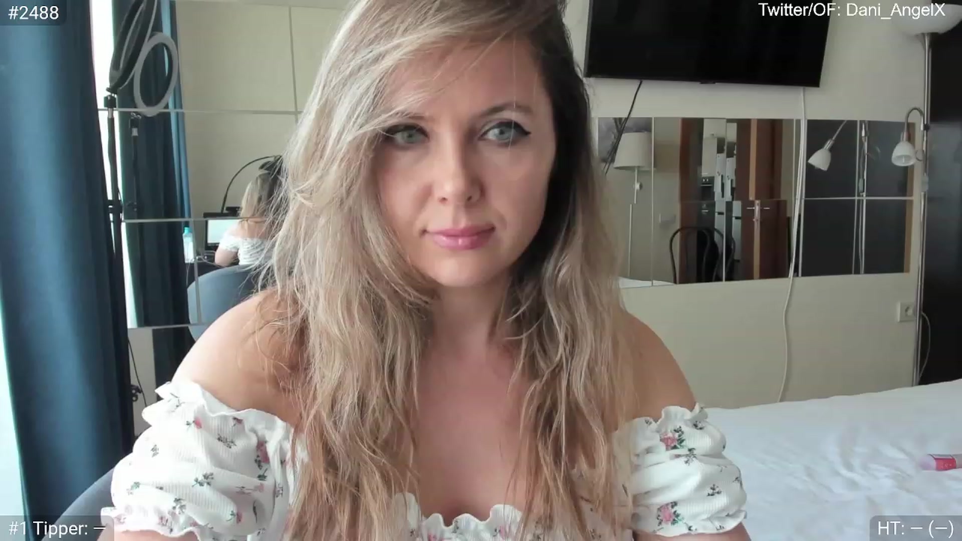 Gallery image thumbnail from Dani_Angel's myfreecams stream on, 07/20/2023, 11:21 image 1 of 20