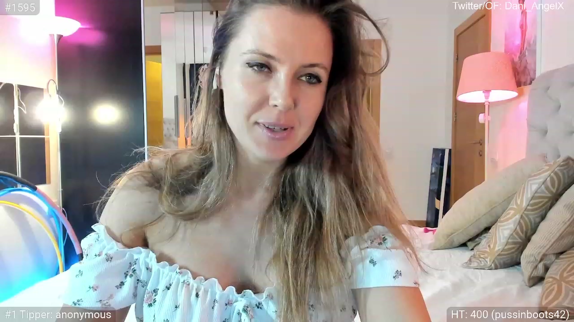 Gallery image thumbnail from Dani_Angel's myfreecams stream on, 07/29/2023, 21:58 image 1 of 20