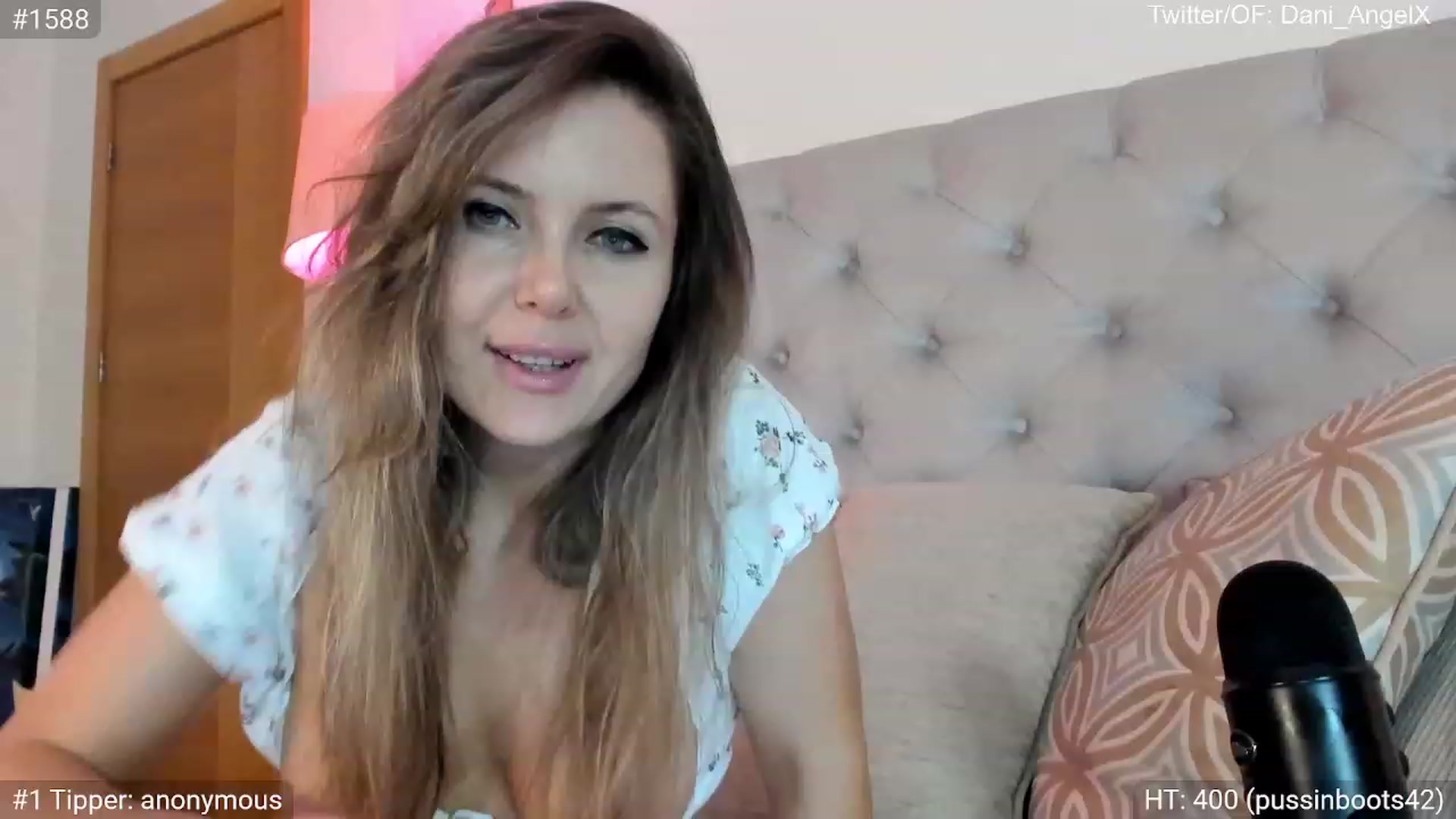 Gallery image thumbnail from Dani_Angel's myfreecams stream on, 07/29/2023, 21:58 image 11 of 20