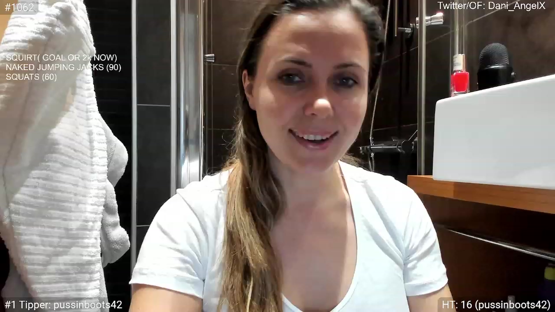 Gallery image thumbnail from Dani_Angel's myfreecams stream on, 10/22/2023, 13:38 image 1 of 20