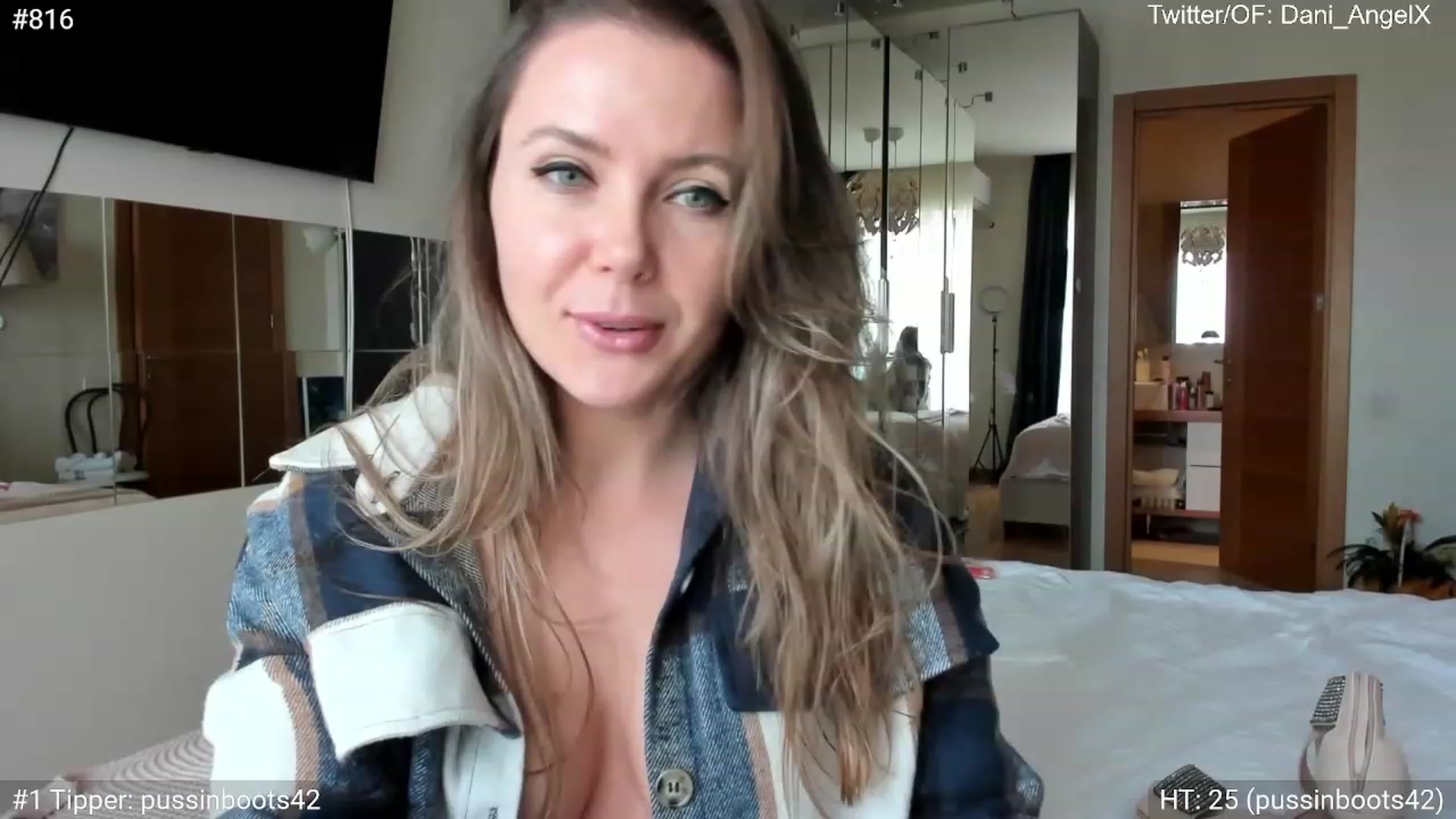 Gallery image thumbnail from Dani_Angel's myfreecams stream on, 10/26/2023, 08:11 image 1 of 20