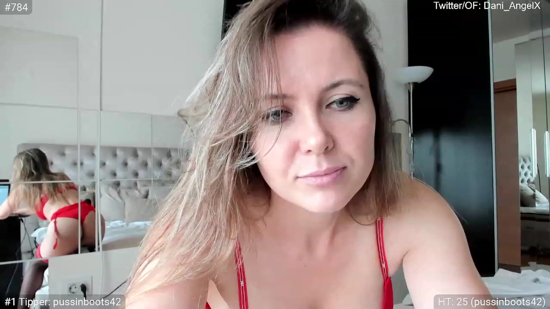 Gallery image thumbnail from Dani_Angel's myfreecams stream on, 10/27/2023, 09:06 image 17 of 20