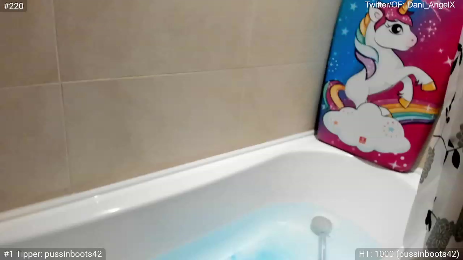 Gallery image thumbnail from Dani_Angel's myfreecams stream on, 12/09/2023, 15:07 image 12 of 20