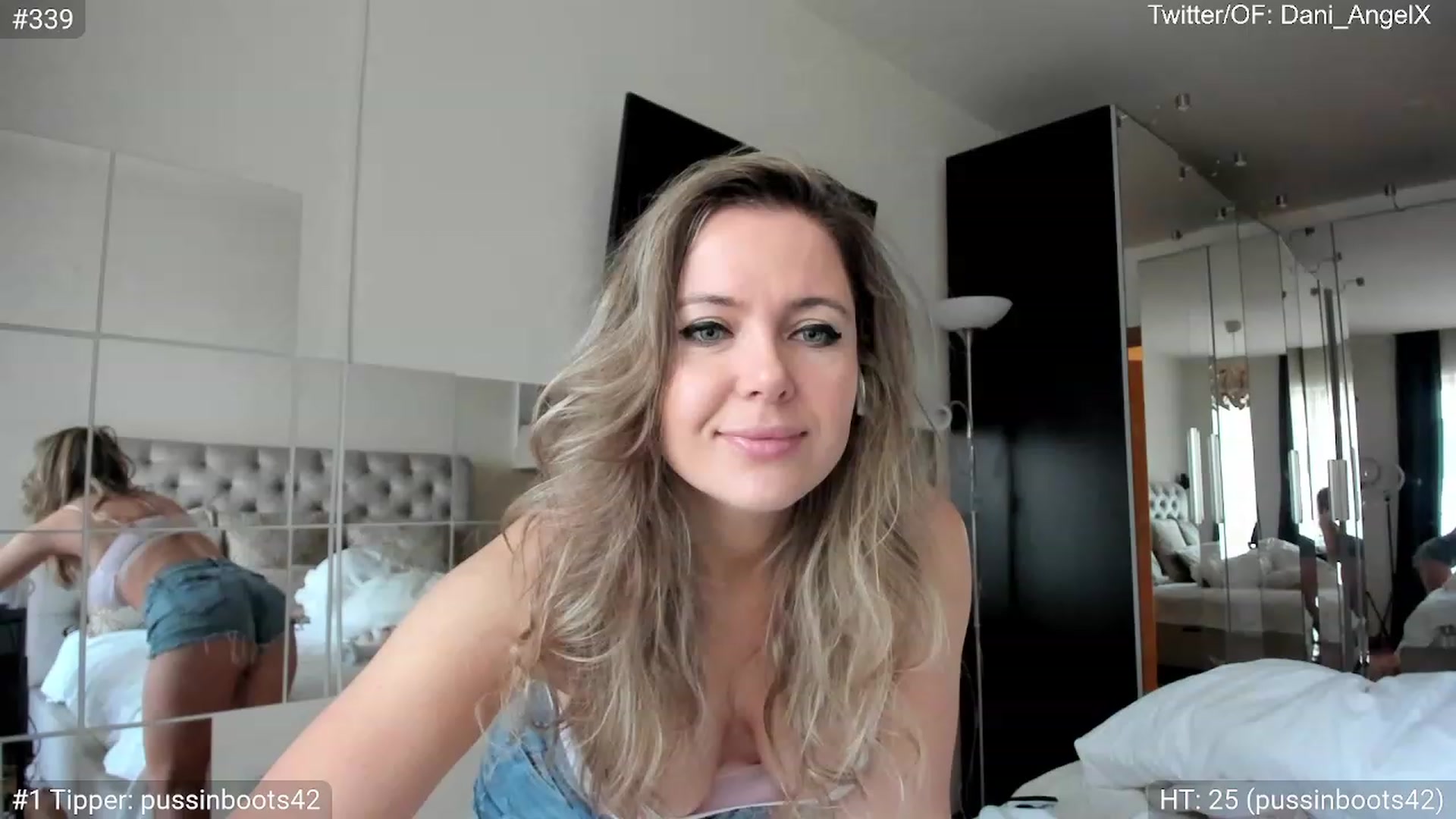 Gallery image thumbnail from Dani_Angel's myfreecams stream on, 12/30/2023, 07:30 image 2 of 20