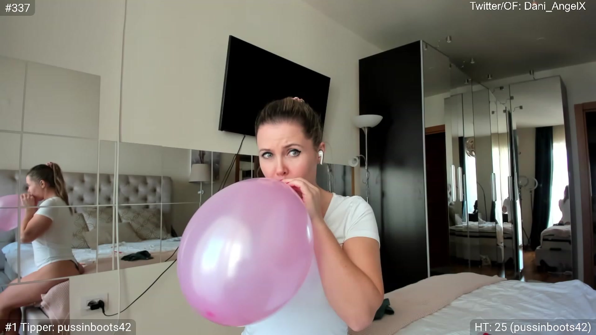 Gallery image thumbnail from Dani_Angel's myfreecams stream on, 12/30/2023, 12:51 image 3 of 20