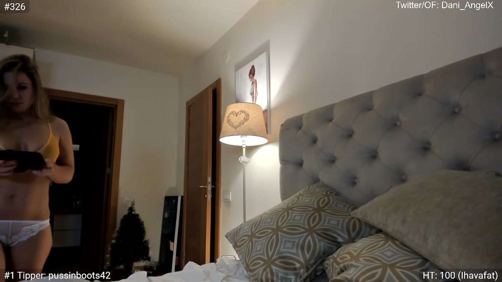Gallery image thumbnail from Dani_Angel's myfreecams stream on, 12/30/2023, 14:37 image 10 of 20