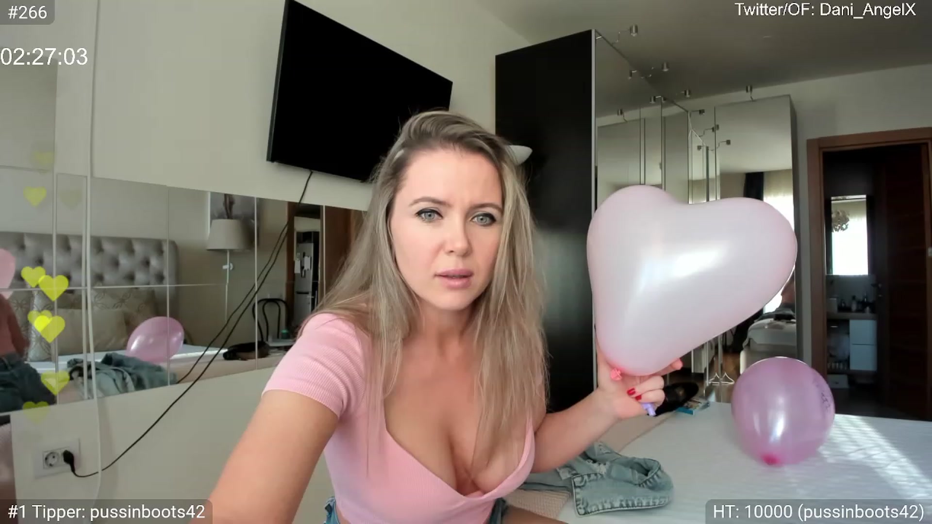 Gallery image thumbnail from Dani_Angel's myfreecams stream on, 12/31/2023, 13:57 image 7 of 20