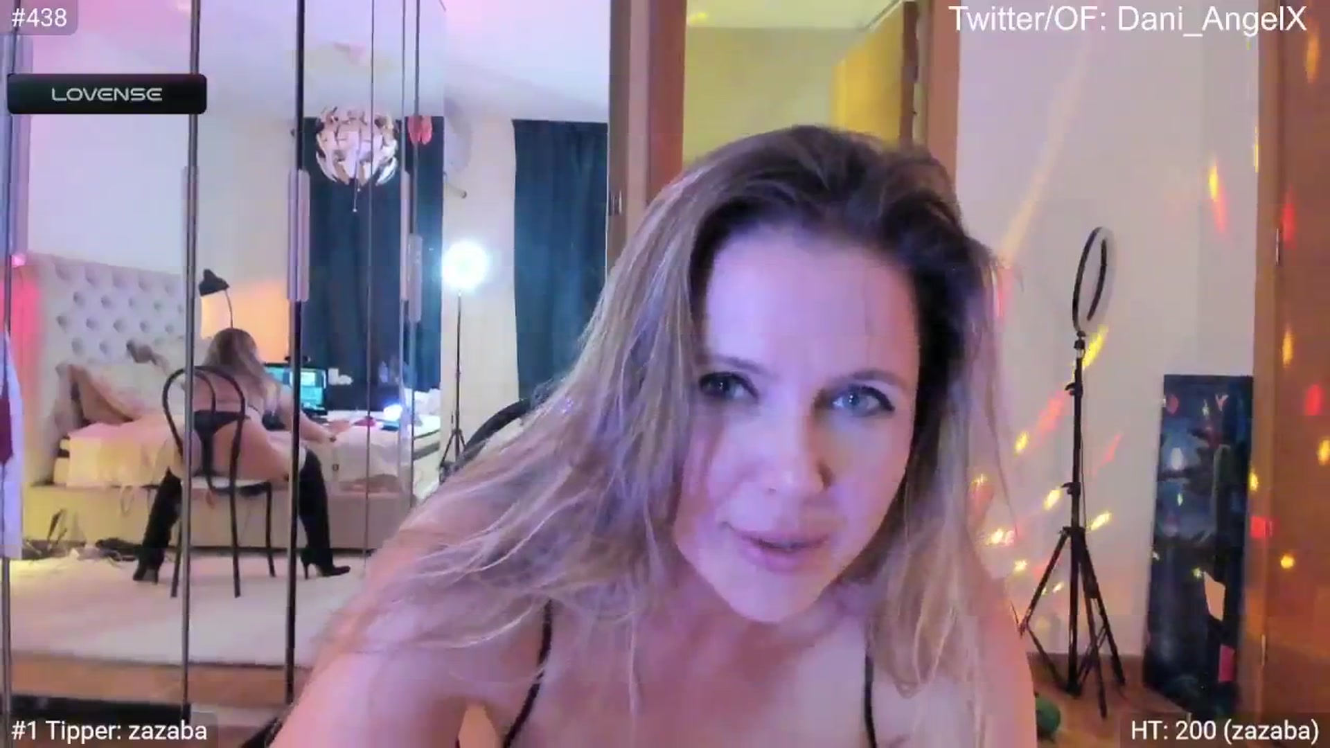 Gallery image thumbnail from Dani_Angel's myfreecams stream on, 05/03/2024, 23:02 image 11 of 20
