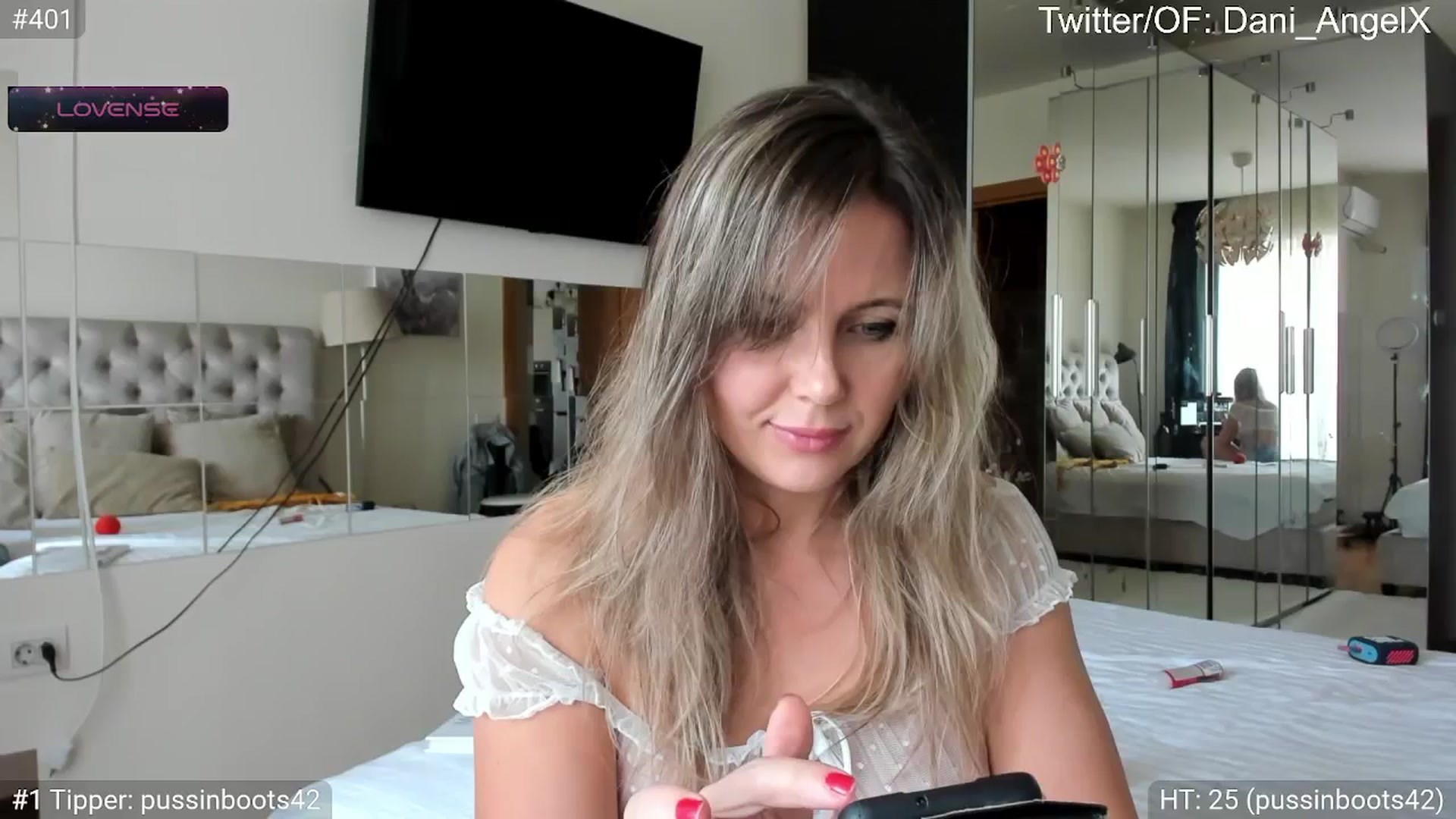 Gallery image thumbnail from Dani_Angel's myfreecams stream on, 05/24/2024, 17:42 image 1 of 20