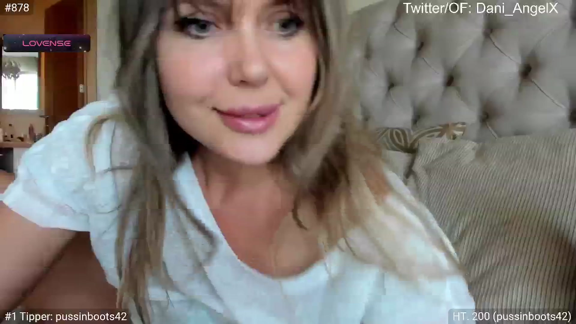 Gallery image thumbnail from Dani_Angel's myfreecams stream on, 06/21/2024, 16:10 image 11 of 20