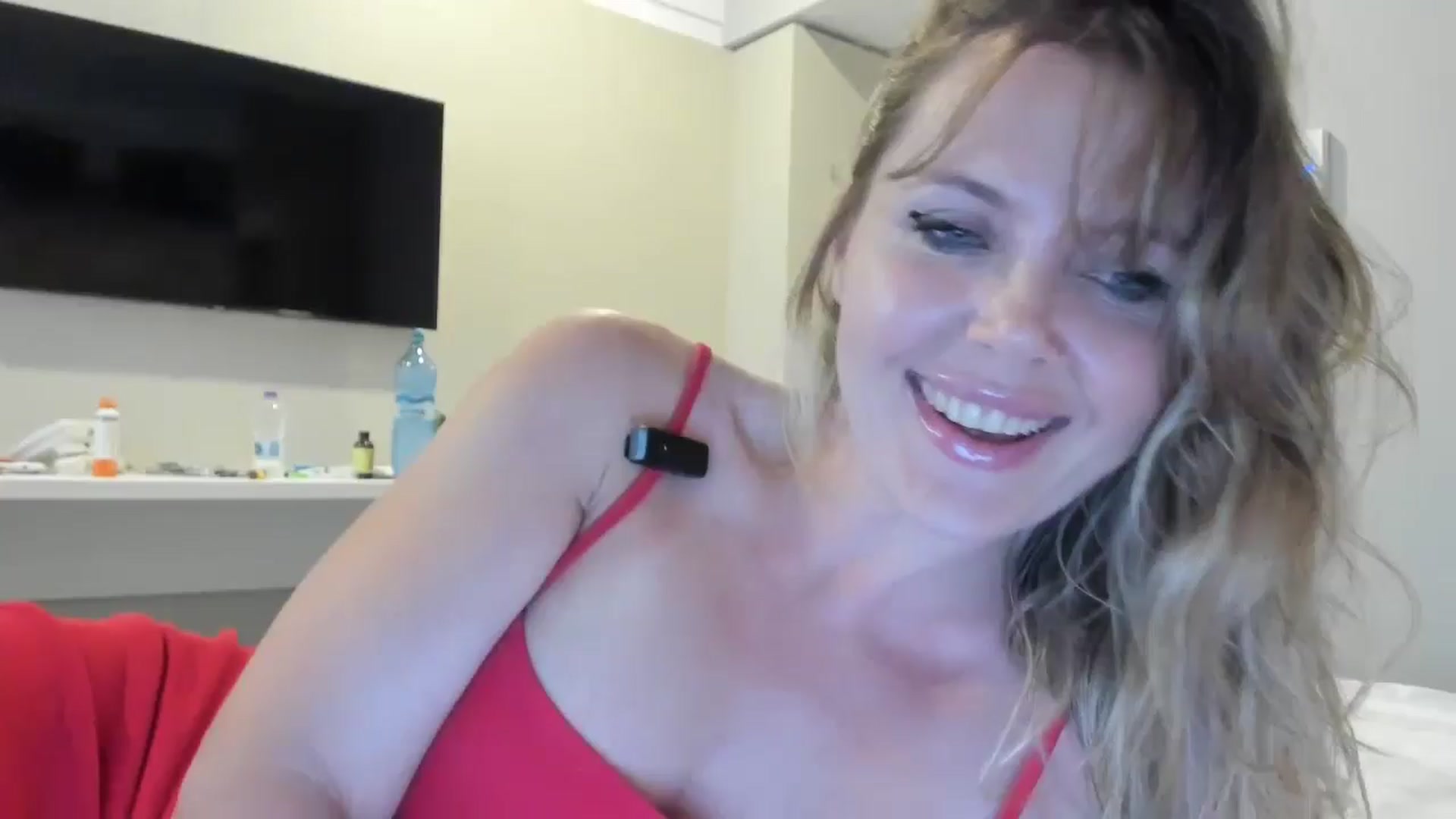 Gallery image thumbnail from Dani_Angel's myfreecams stream on, 06/30/2024, 18:16 image 1 of 20