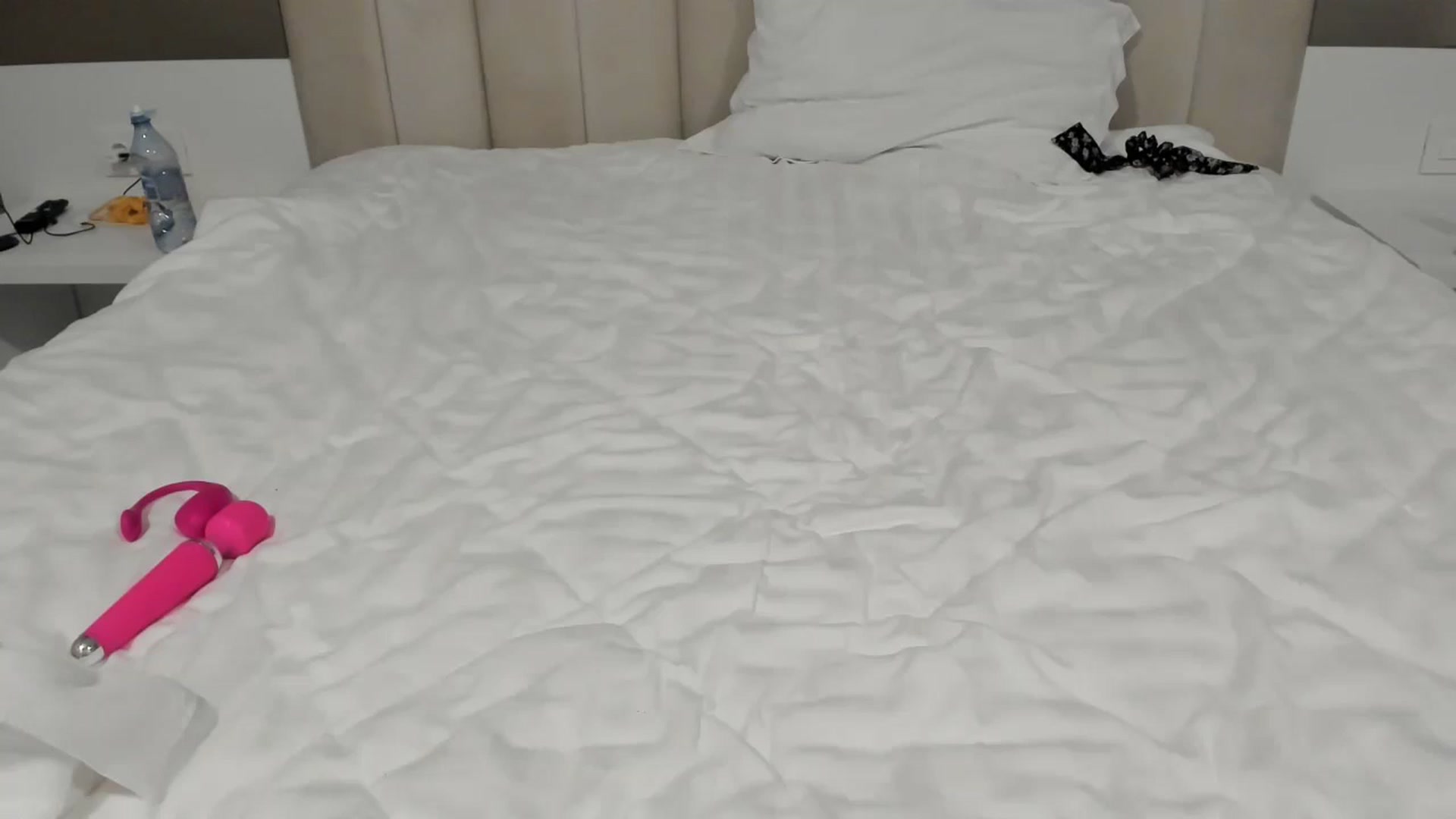 Gallery image thumbnail from Dani_Angel's myfreecams stream on, 06/30/2024, 19:19 image 18 of 20
