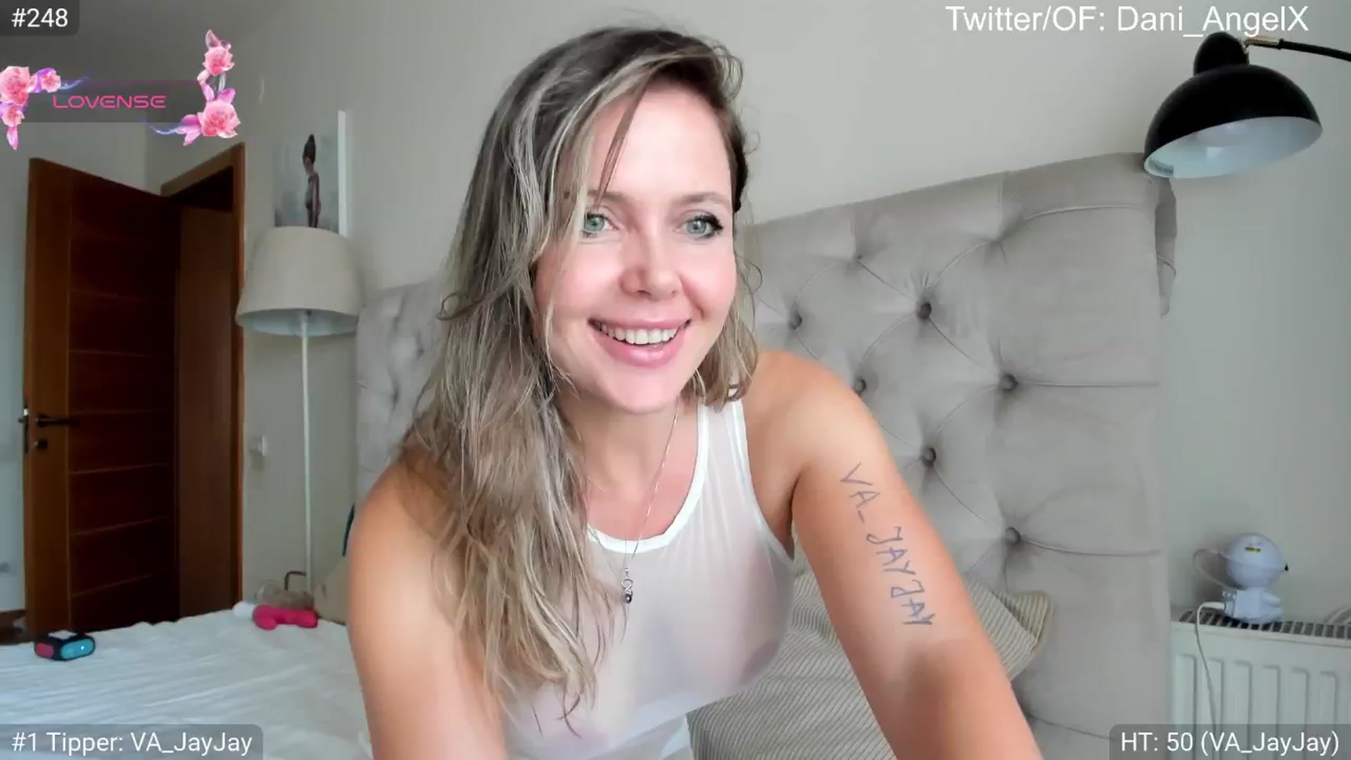 Gallery image thumbnail from Dani_Angel's myfreecams stream on, 08/28/2024, 14:45 image 3 of 20