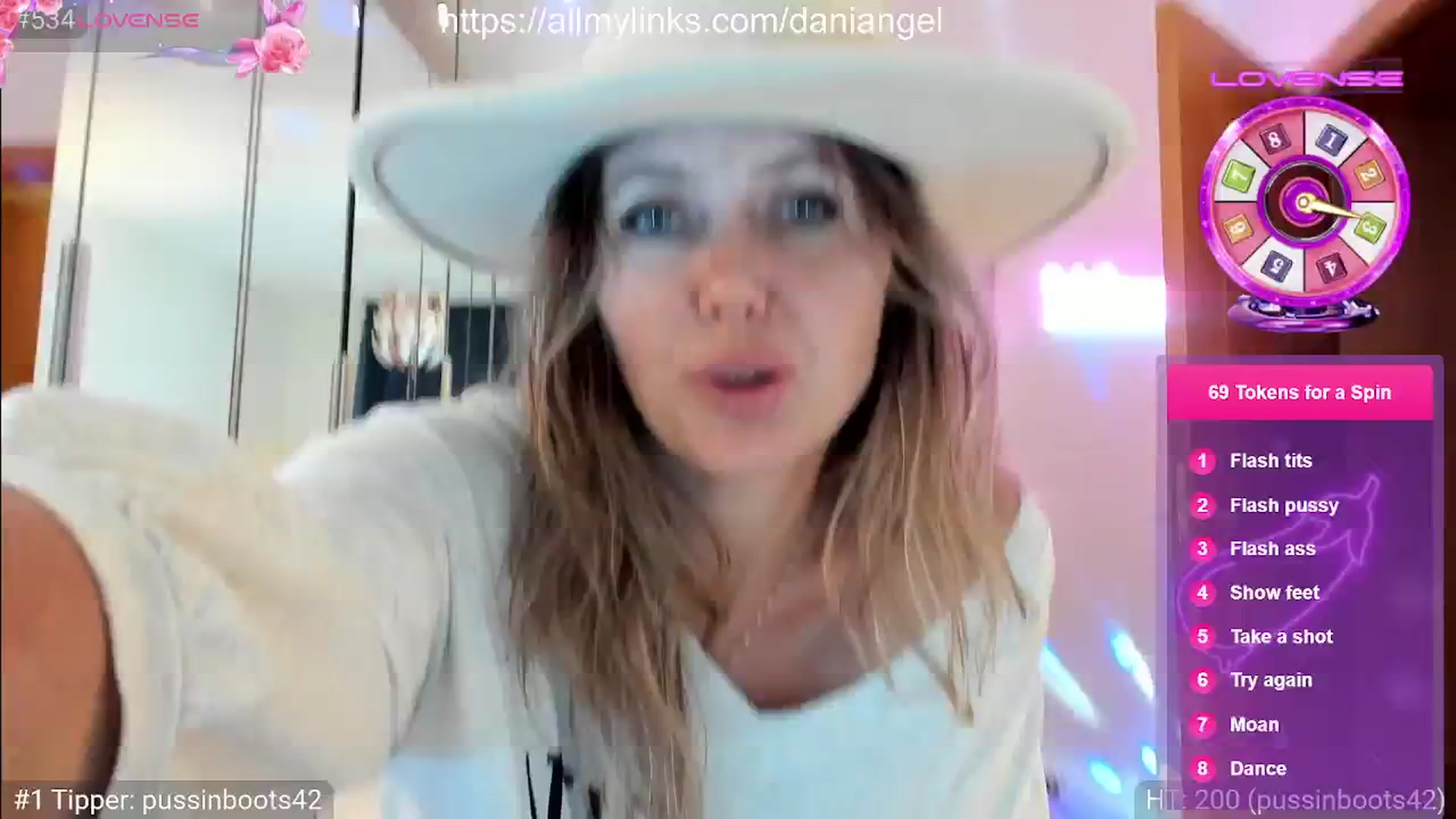 Gallery image thumbnail from Dani_Angel's myfreecams stream on, 09/19/2024, 23:30 image 7 of 20