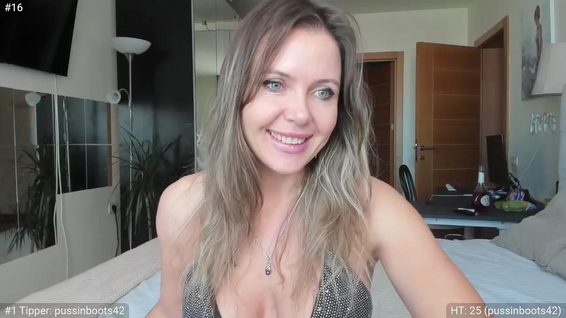 Gallery image thumbnail from Dani_Angel's myfreecams stream on, 11/24/2024, 11:29 image 1 of 20