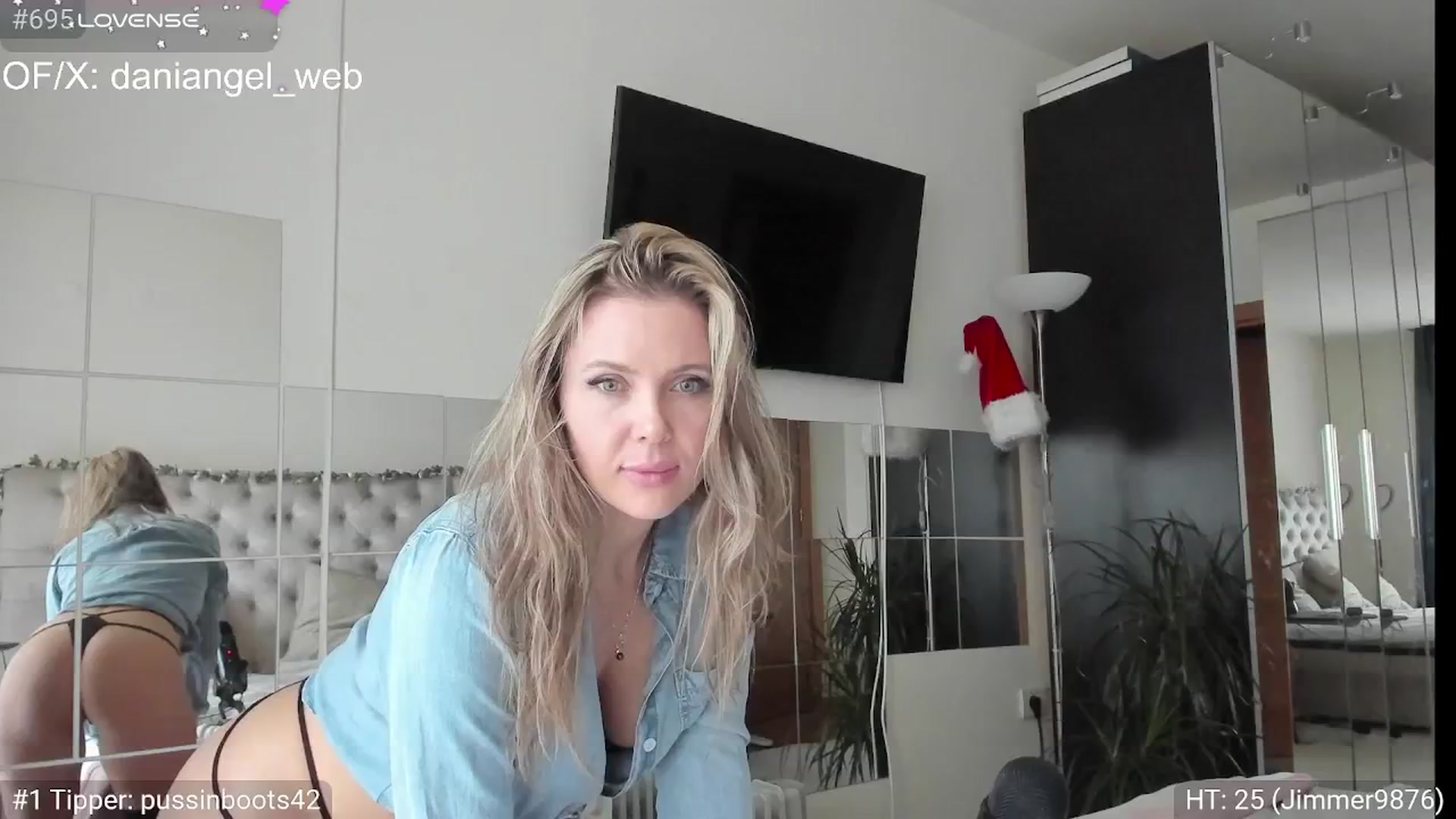 Gallery image thumbnail from Dani_Angel's myfreecams stream on, 01/03/2025, 13:25 image 10 of 20