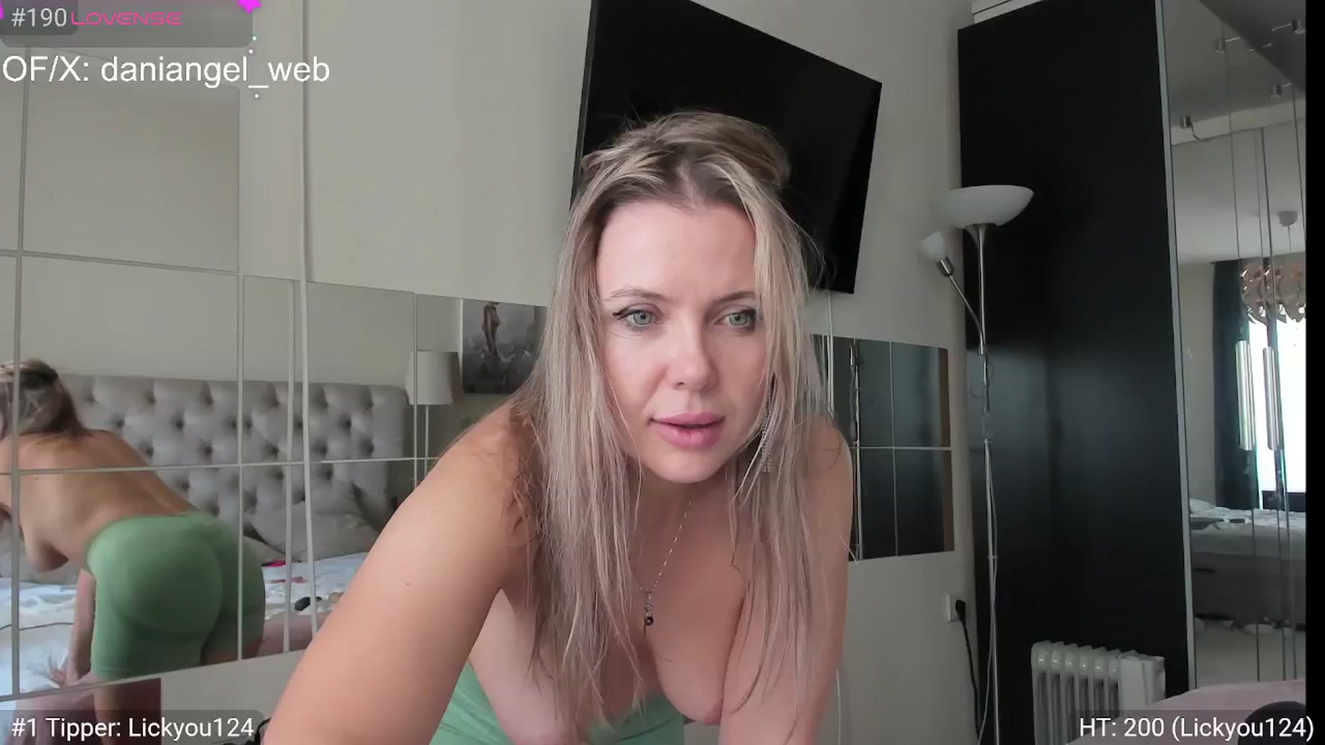 Gallery image thumbnail from Dani_Angel's myfreecams stream on, 01/19/2025, 12:03 image 9 of 20