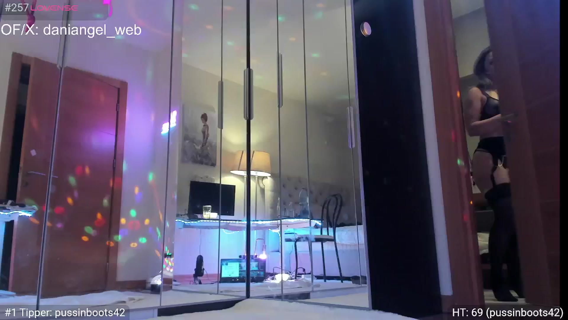 Gallery image thumbnail from Dani_Angel's myfreecams stream on, 01/24/2025, 21:57 image 6 of 20