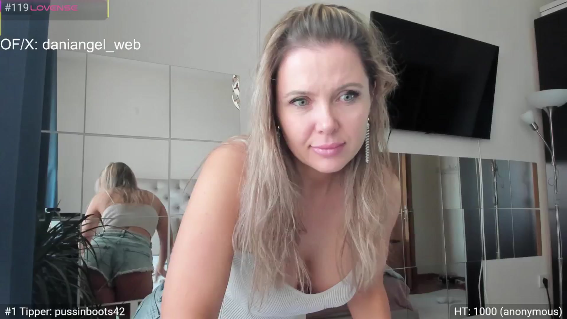 Gallery image thumbnail from Dani_Angel's myfreecams stream on, 03/07/2025, 07:31 image 4 of 20