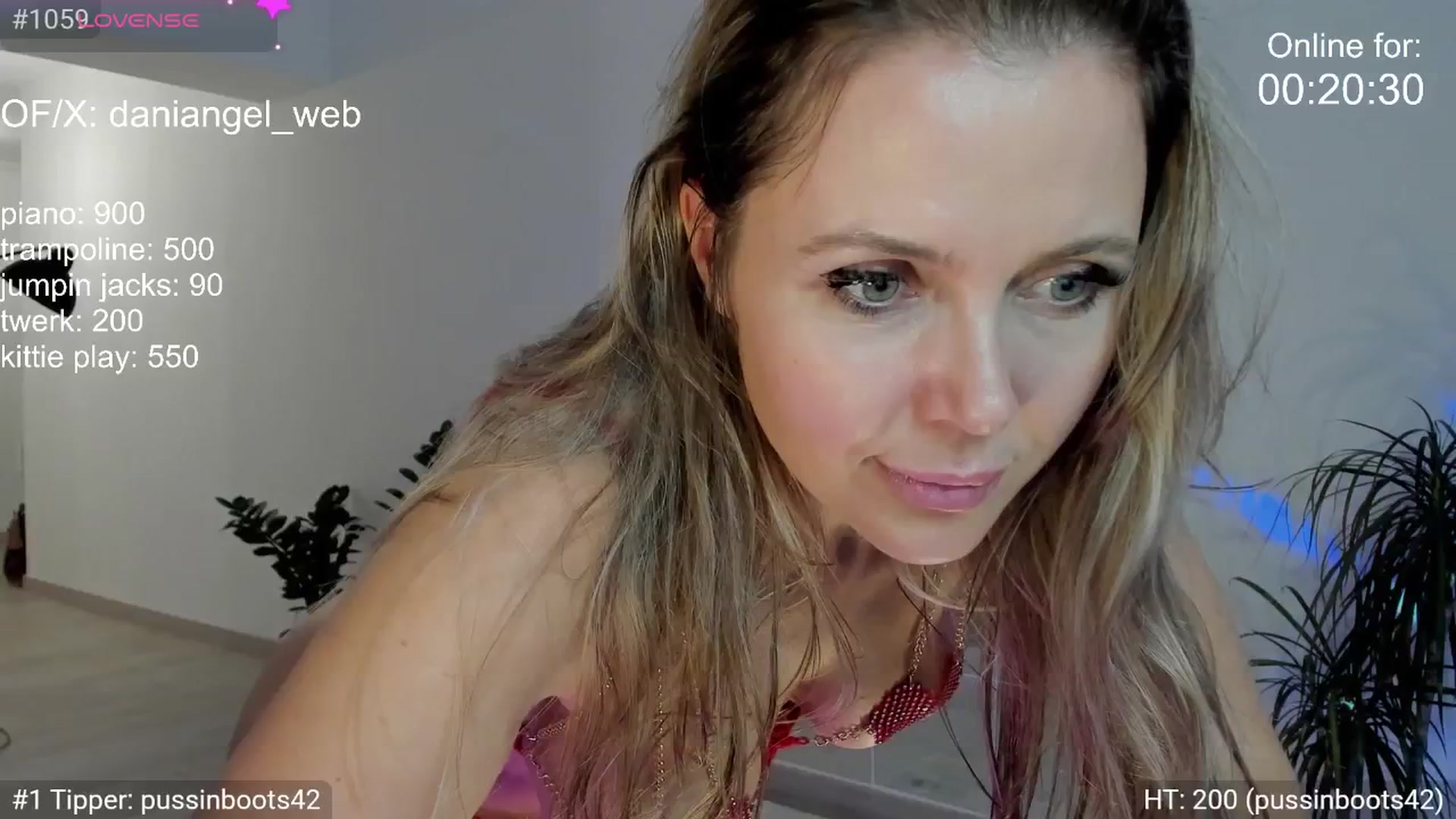 Gallery image thumbnail from Dani_Angel's myfreecams stream on, 05/14/2025, 24:02 image 14 of 20