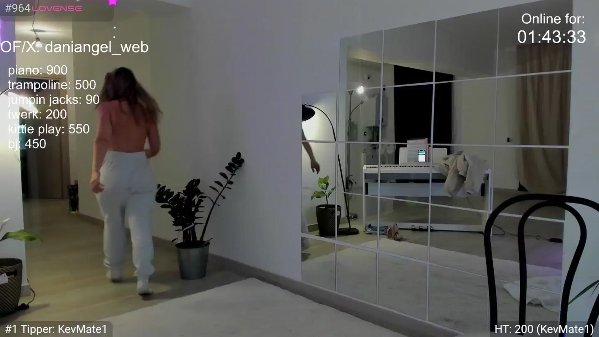Gallery image thumbnail from Dani_Angel's myfreecams stream on, 05/16/2025, 21:56 image 7 of 20