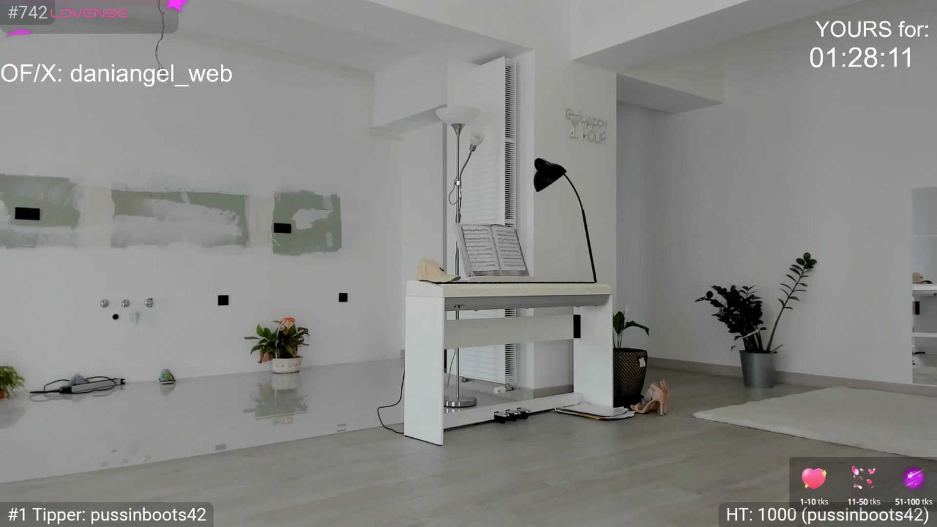 Gallery image thumbnail from Dani_Angel's myfreecams stream on, 05/18/2025, 11:50 image 20 of 20